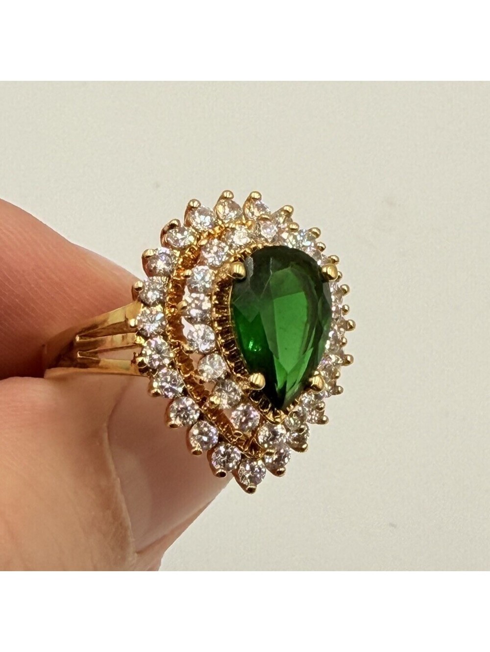 Vintage Camrose Kross JBK Jackie Kennedy Faux Emerald Teardrop Halo Ring Sz 8.75
